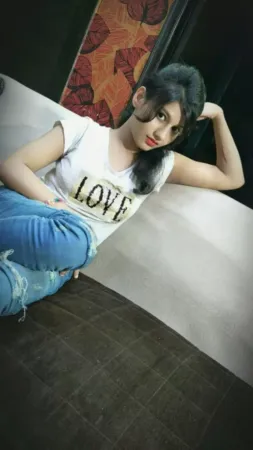 Munirka Telugu Hot Sexy Modal Collage Girls