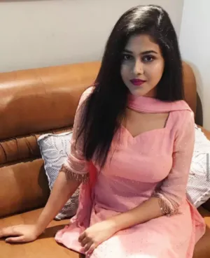 Call Girl Aakriti (Munirka)